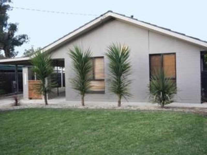 16 Lonergan Place, Wagga Wagga NSW 2650