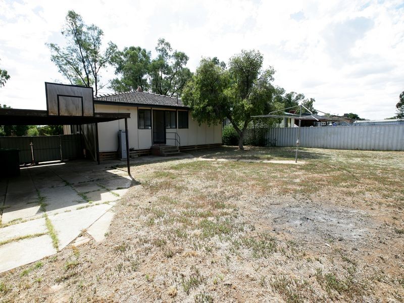 68 Connorton Avenue, Ashmont NSW 2650