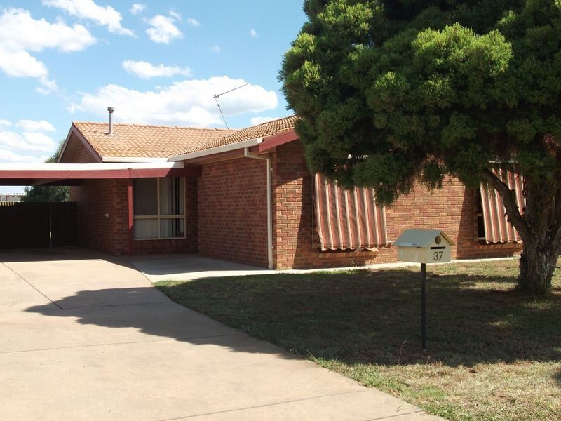 37 Eldershaw Drive, Forest Hill NSW 2651