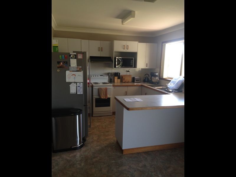 37 Eldershaw Drive, Forest Hill NSW 2651