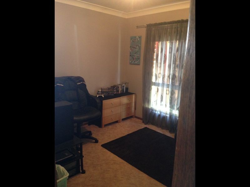 37 Eldershaw Drive, Forest Hill NSW 2651