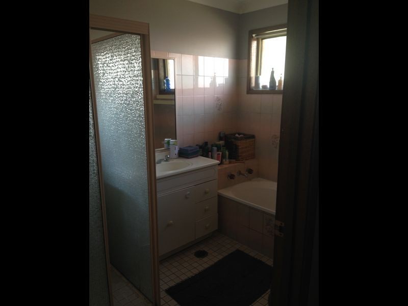 37 Eldershaw Drive, Forest Hill NSW 2651