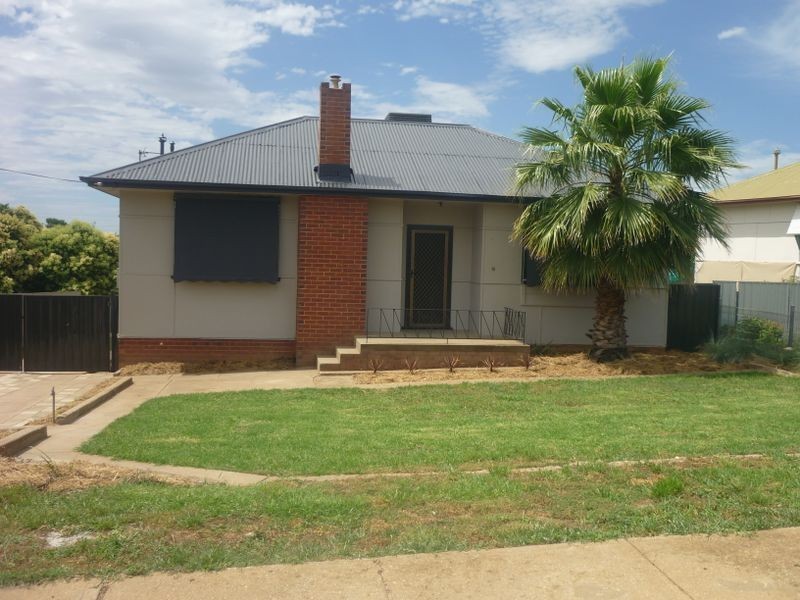 15 Margaret Avenue, Mount Austin NSW 2650