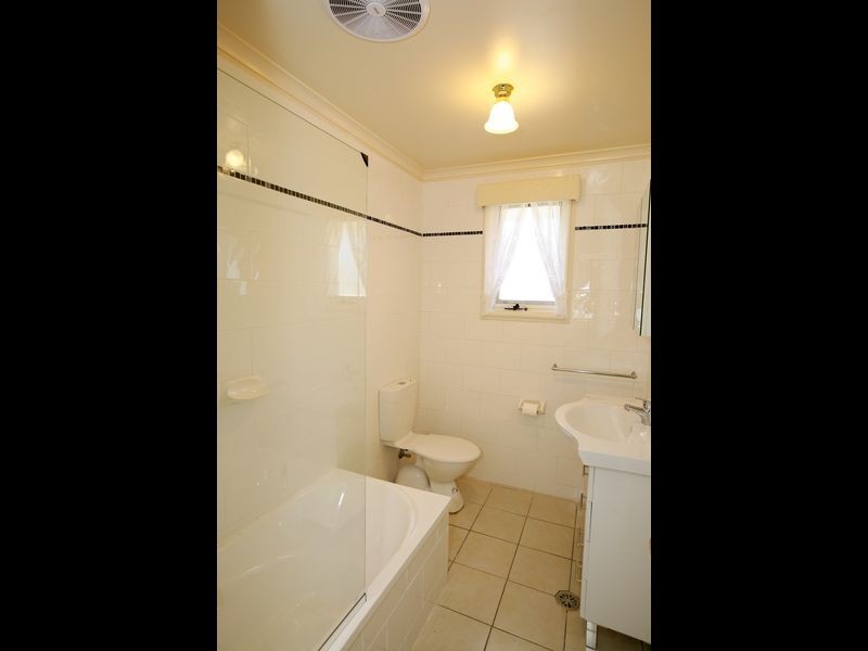 7 Edghill Place, Tolland NSW 2650