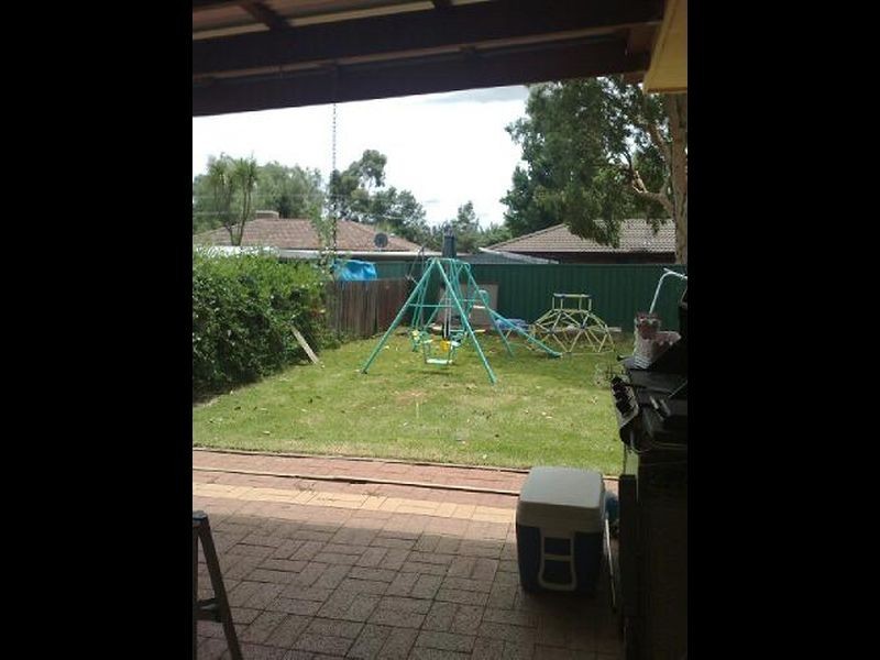 74 Jasmin Crescent, Lake Albert NSW 2650