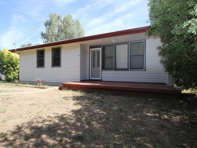 6 Victoria Street, Mount Austin NSW 2650