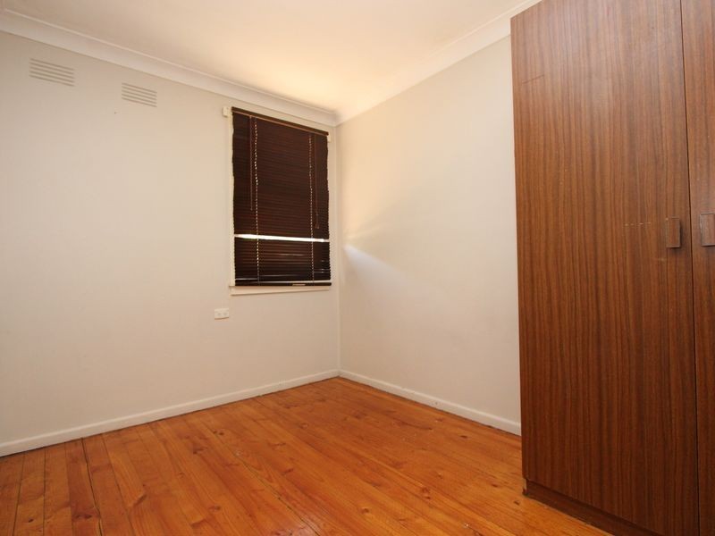 6 Victoria Street, Mount Austin NSW 2650