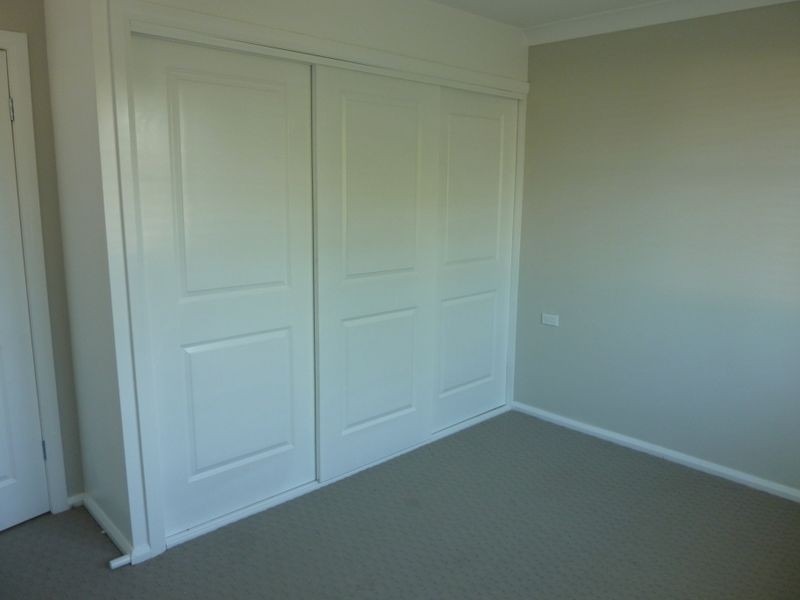 10 Townsend Place, Mount Austin NSW 2650