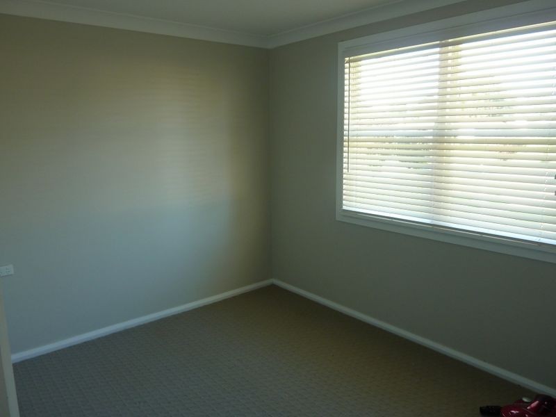 10 Townsend Place, Mount Austin NSW 2650