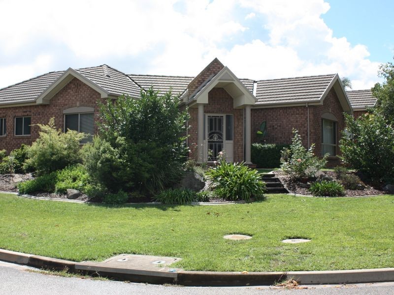 2/1 Derwent Avenue, Tatton NSW 2650