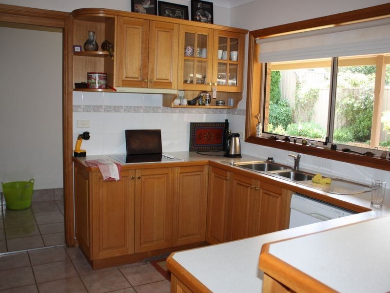 2/1 Derwent Avenue, Tatton NSW 2650