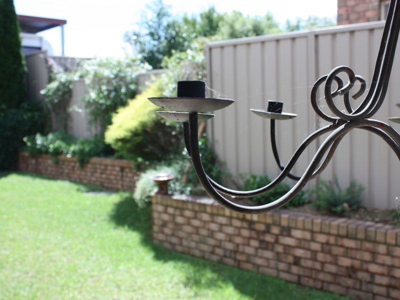 2/1 Derwent Avenue, Tatton NSW 2650