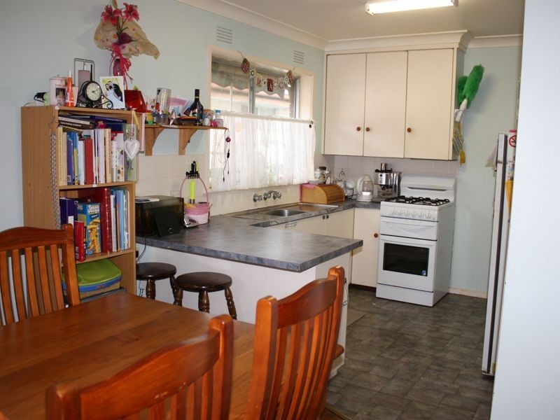107 Raye Street, Tolland NSW 2650
