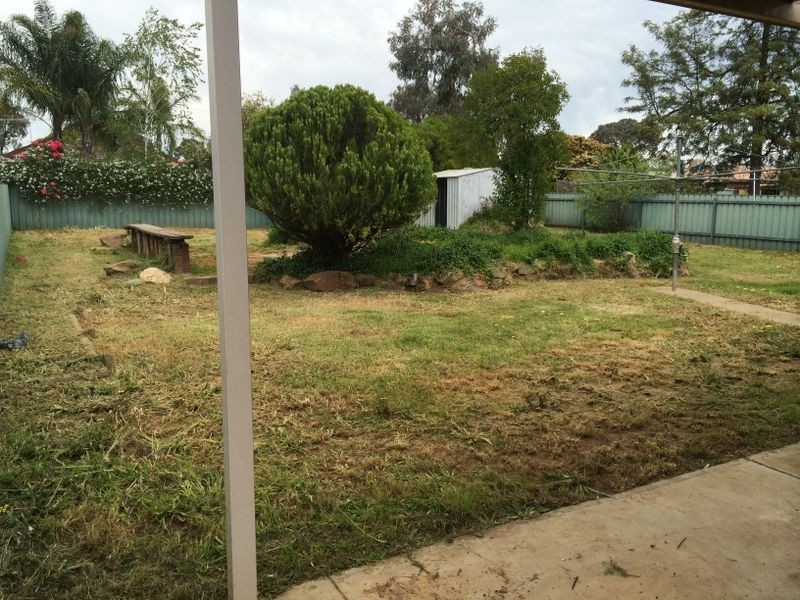 107 Raye Street, Tolland NSW 2650