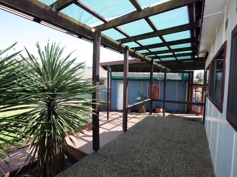 6 Charleville Road, Turvey Park NSW 2650