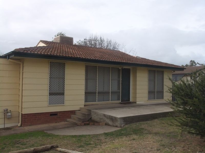 43 Mumford Street, Ashmont NSW 2650