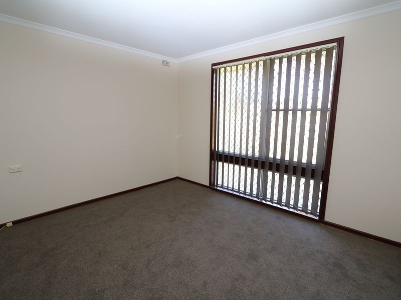 43 Mumford Street, Ashmont NSW 2650