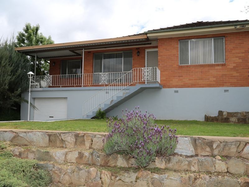 16 Kennedy Avenue, Kooringal NSW 2650