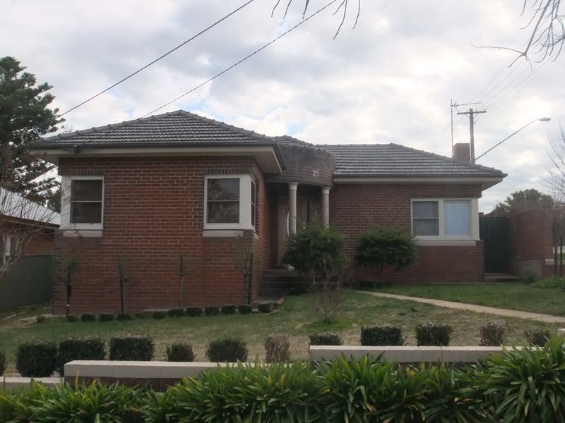 25 Sunshine Avenue, Turvey Park NSW 2650