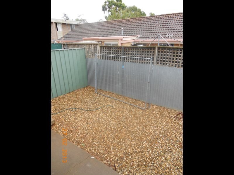 3/8 Nordlingen Drive, Tolland NSW 2650