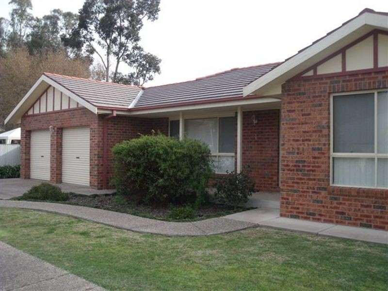 1/3A Lake Street, Wagga Wagga NSW 2650