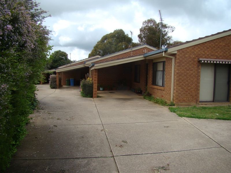 2/6 Dunn Avenue, Forest Hill NSW 2651