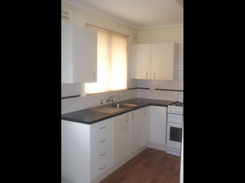 47 Chifley Crescent, Kooringal NSW 2650