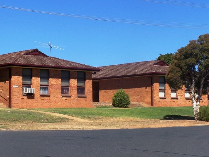 4/6 Temerloh Avenue, Tolland NSW 2650