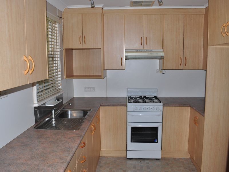 19 Tarakan Avenue, Ashmont NSW 2650