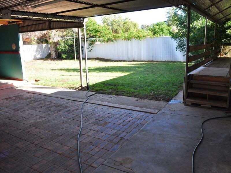 19 Tarakan Avenue, Ashmont NSW 2650