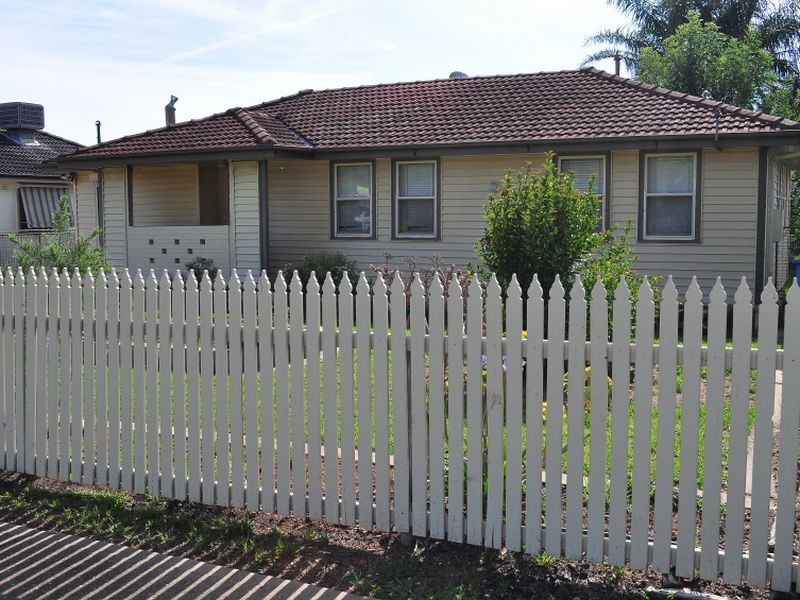 19 Tarakan Avenue, Ashmont NSW 2650