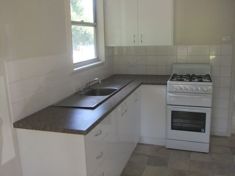 9 Kenny Place, Tolland NSW 2650