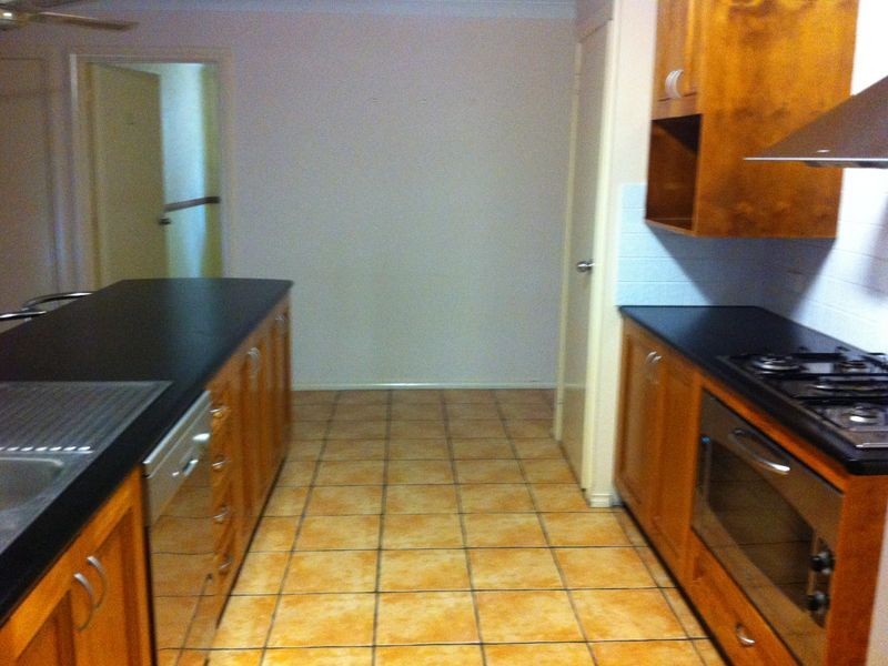 18 Overdale Drive, Bourkelands NSW 2650