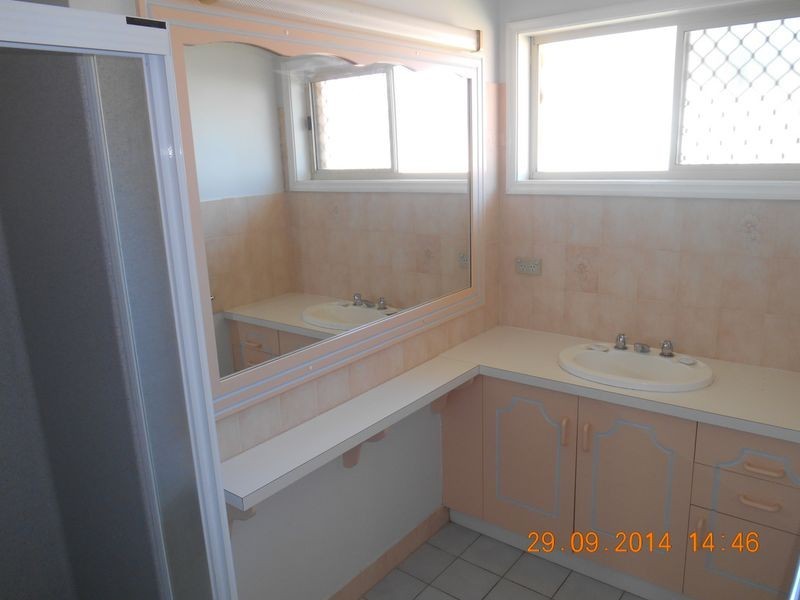 4/1 Juniper Place, Forest Hill NSW 2651