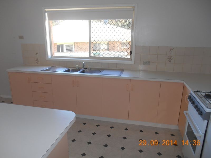 4/1 Juniper Place, Forest Hill NSW 2651