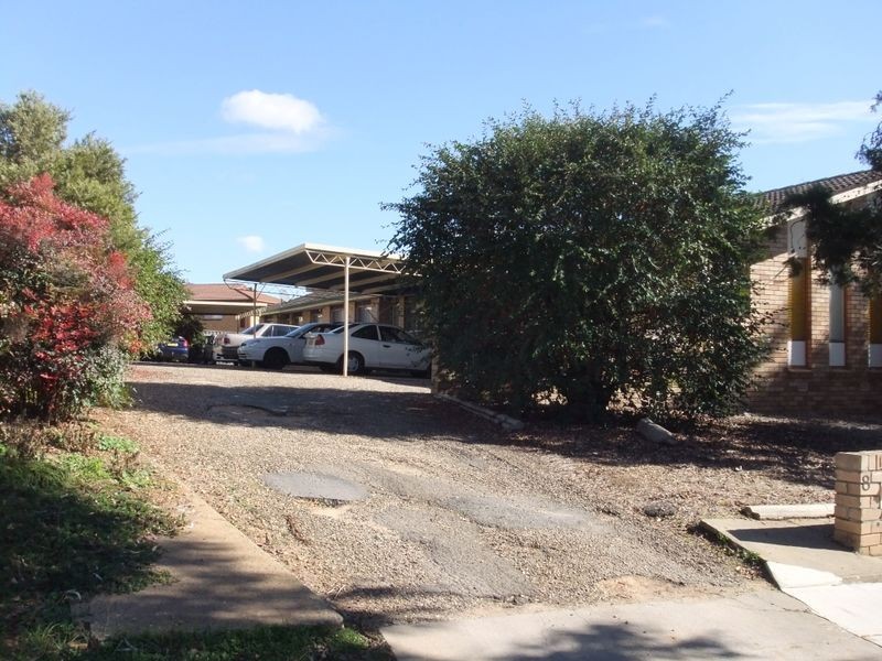 2/8 Nordlingen Drive, Tolland NSW 2650