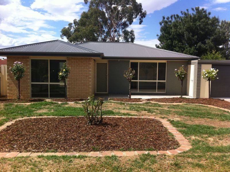 110 Raye Street, Tolland NSW 2650