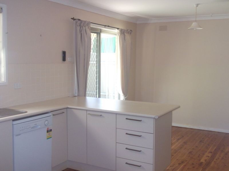 3 Fraser Street, Mount Austin NSW 2650