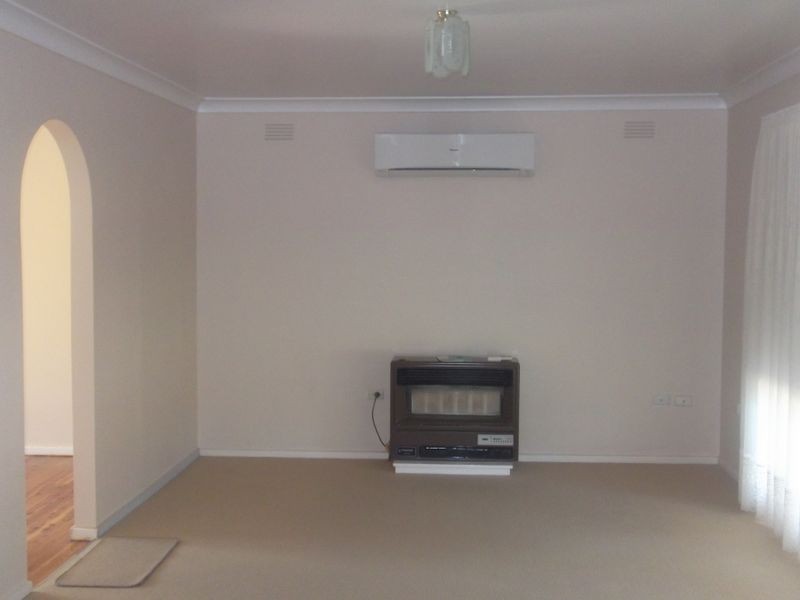 3 Fraser Street, Mount Austin NSW 2650