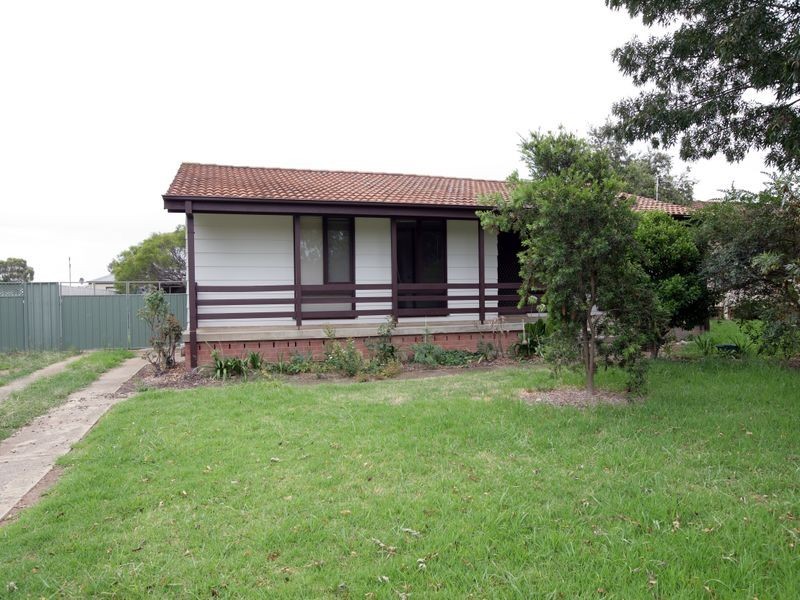 69 Mckell Avenue, Mount Austin NSW 2650