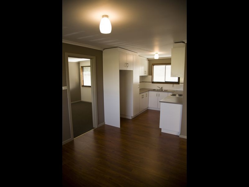 11 Dennis Crescent, Tolland NSW 2650