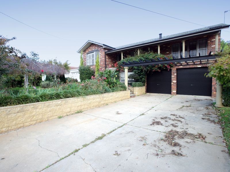 14 Wilks Avenue, Kooringal NSW 2650