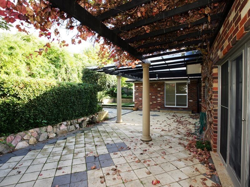 14 Wilks Avenue, Kooringal NSW 2650