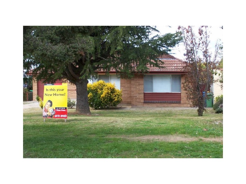 18 Walana Crescent, Kooringal NSW 2650