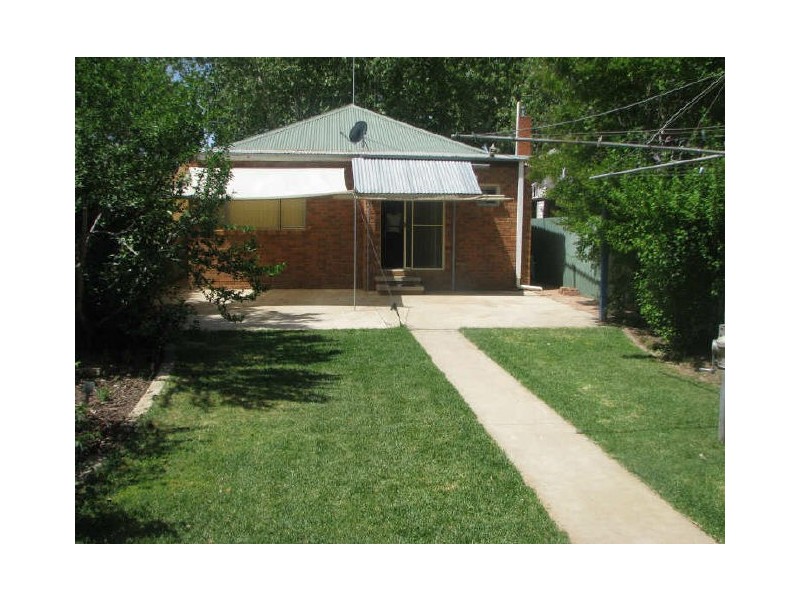 10 Albert Street, Wagga Wagga NSW 2650