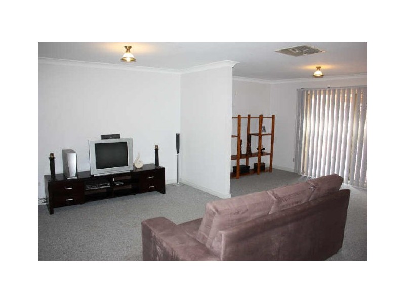 1 Japonica Place, Forest Hill NSW 2651