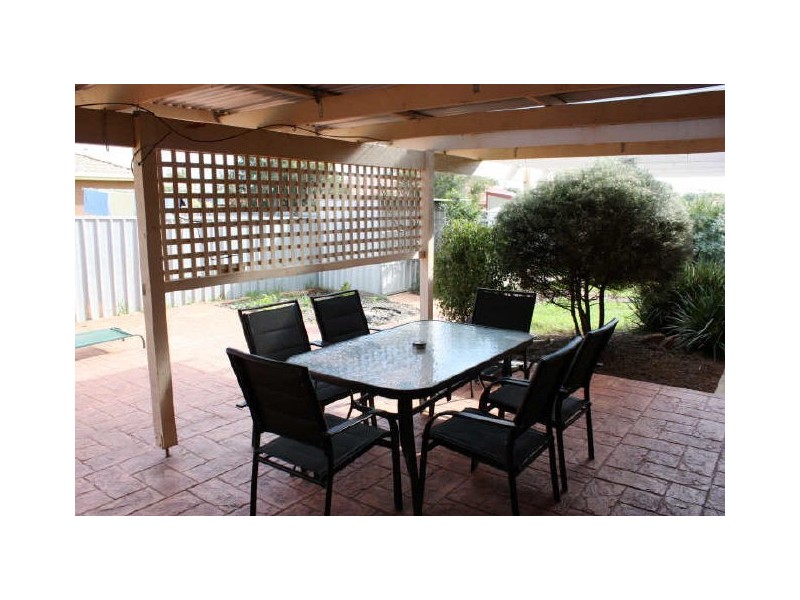 1 Japonica Place, Forest Hill NSW 2651