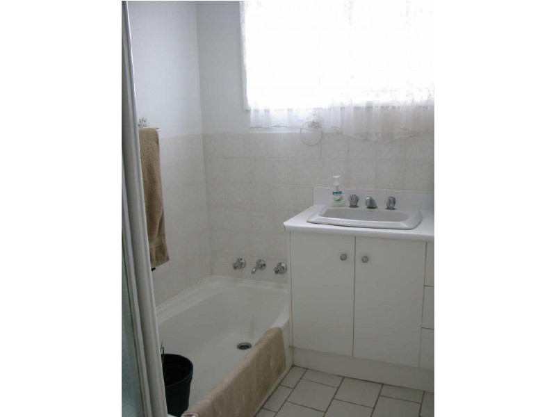 12 Malumba Crescent, Kooringal NSW 2650