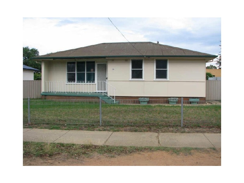 145 Bourke Street, Mount Austin NSW 2650