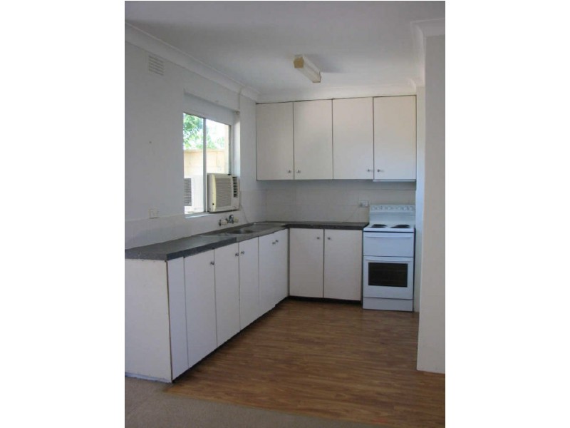 3/30 Mitchelmore Street, Turvey Park NSW 2650